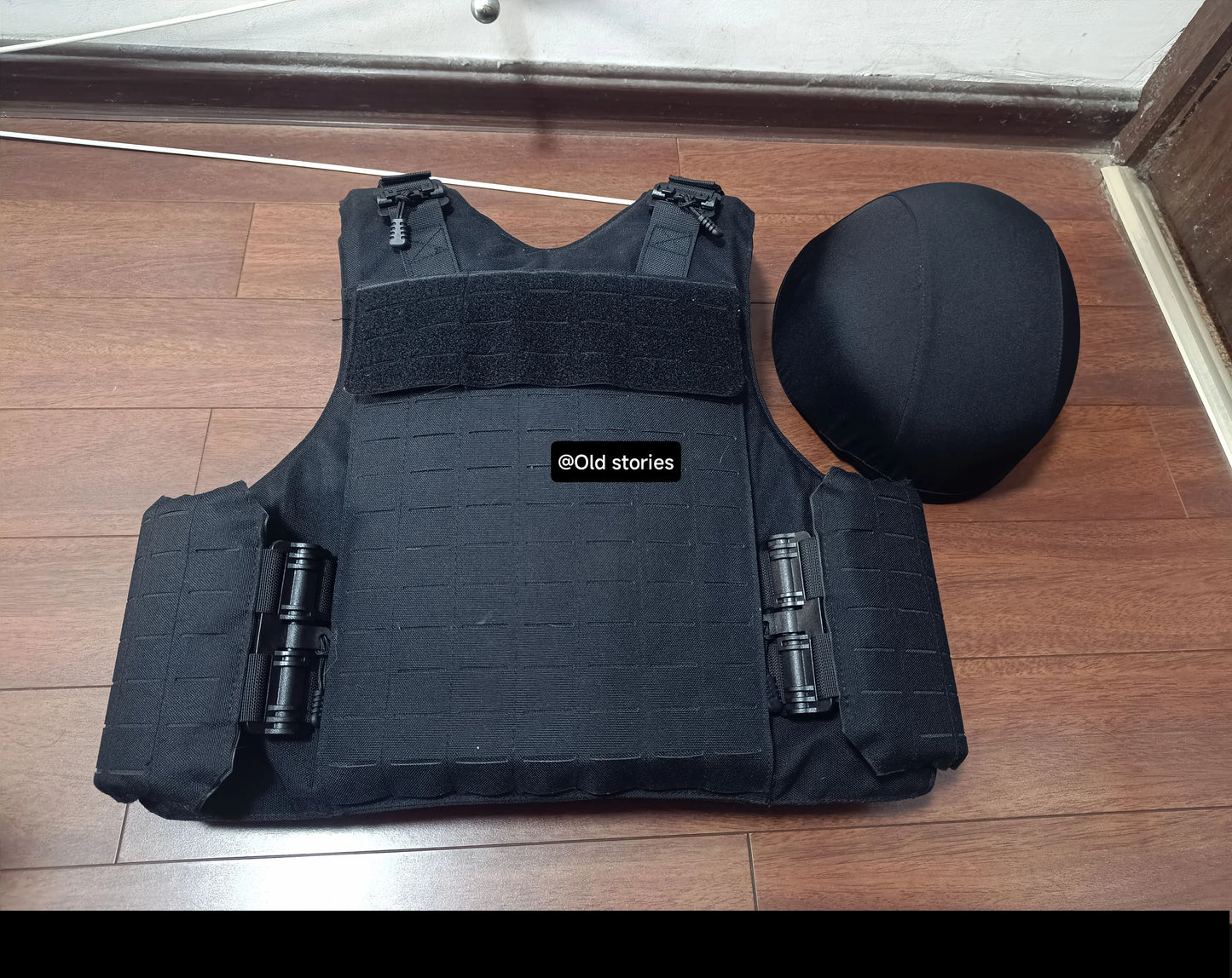 Outdoor tactical laser cutting tactical vest outer skin