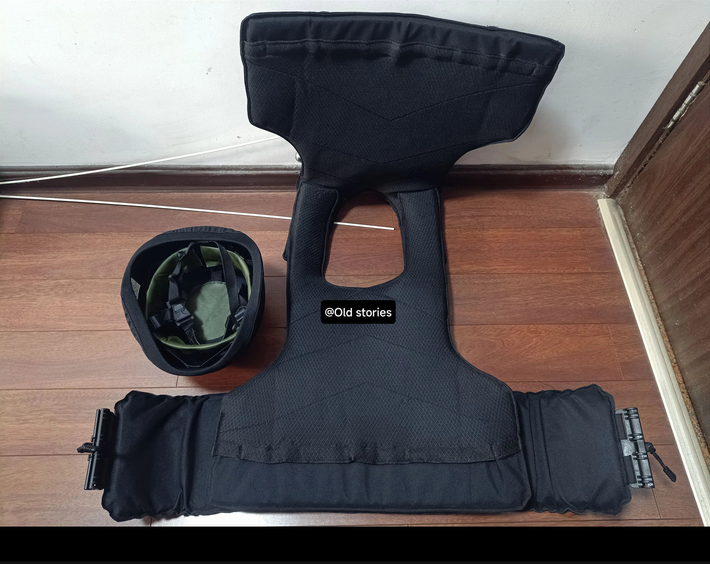 Outdoor tactical laser cutting tactical vest outer skin