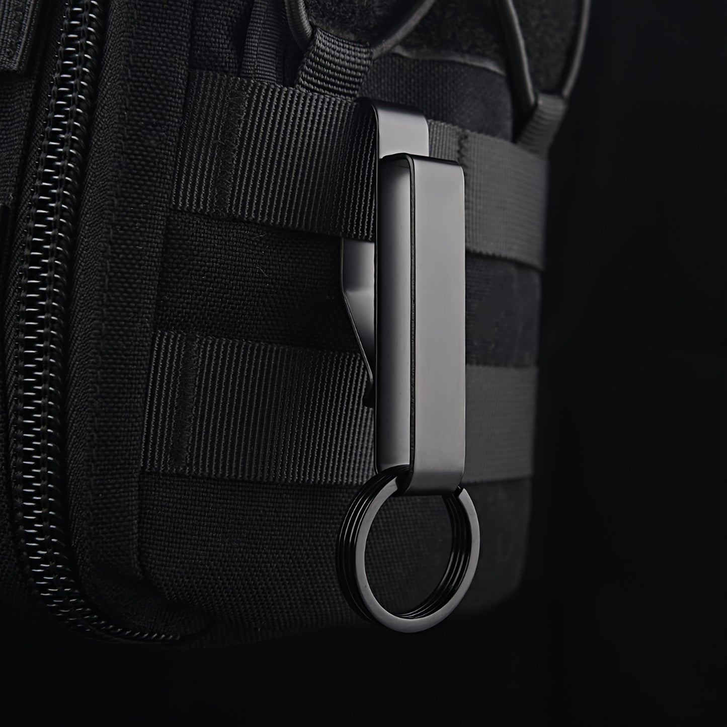 2 high-end tactical keychains with 4 detachable keychains, stainless steel tactical invisible waistband keychains, suitable for Men's workwear and police fire safety belts (1.5-2.25 inch waistbands), ideal gift choice